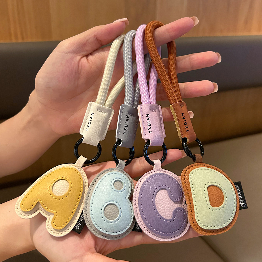 Porte-clés initiales en cuir d - Monogram Keychain Leather avis et prix